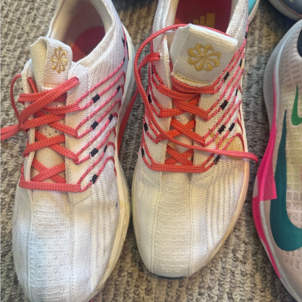 15 pairs of Nike Women's Assorted Athletic Shoes - Multi Color Mix - Picture 7 of 16